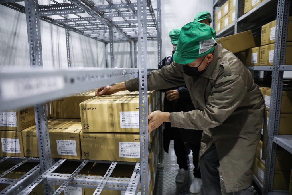 Lắp đặt kho lạnh vacxin - Đặc điểm và các vấn đề cần lưu ý 3 836000 lieu vac xin COVID 19 duoc bao quan the nao trong kho lanh o TPHCM 6 1 1623936157 752 width1800height1200