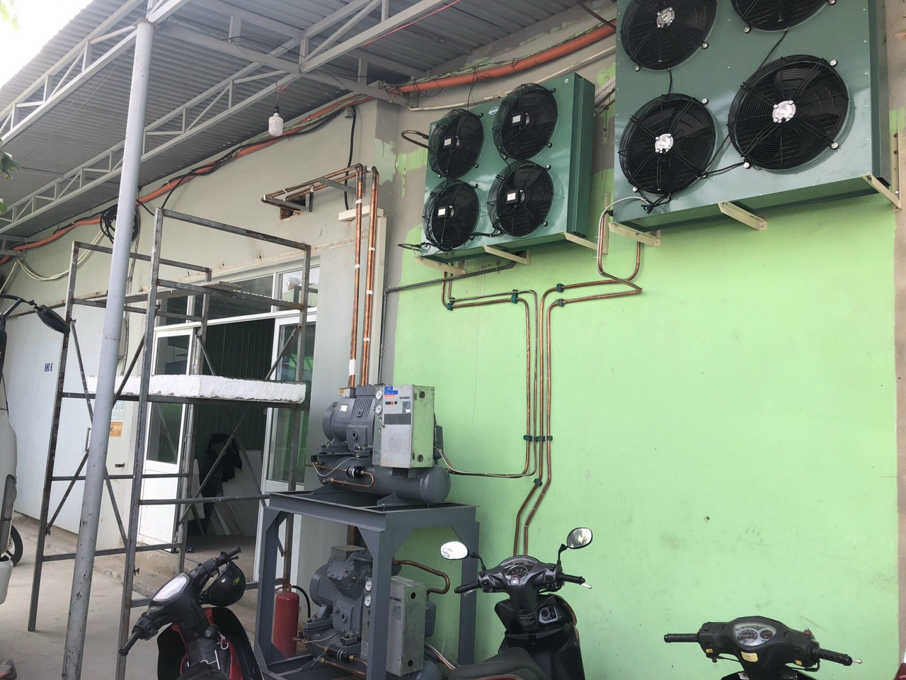 Kho lạnh bị lỗi ngập lỏng -Địa chỉ sửa kho lạnh nào uy tín? 3 sua kho lanh uy tin 1