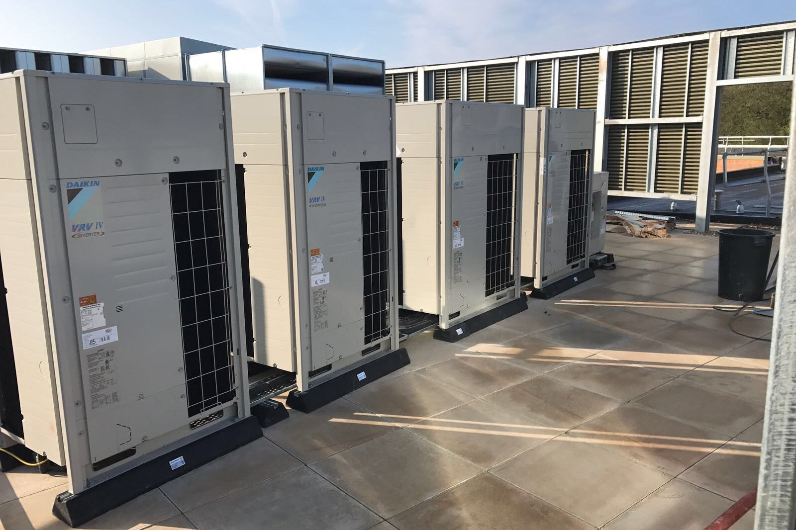 Sửa máy lạnh trung tâm nhanh chóng, uy tín chỉ có tại Ankaco 2 sua may lanh trung tam 1